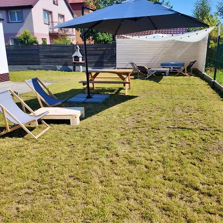 Marynarska 49 *