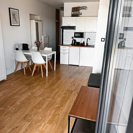 Apartament Marynarska 49 *
