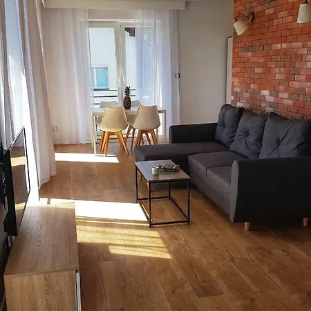 Apartman Marynarska 49 *